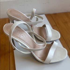 Rouge Helium Ivory Strappy Block Heel Sandals